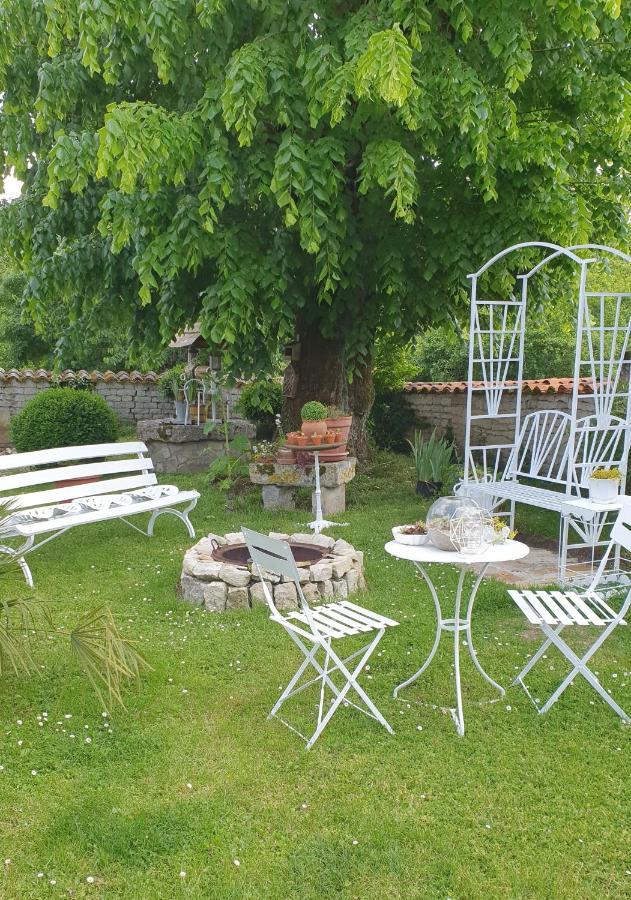 Chez Martine Homestay *