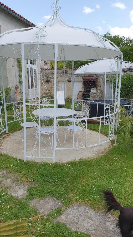Chez Martine Hanc